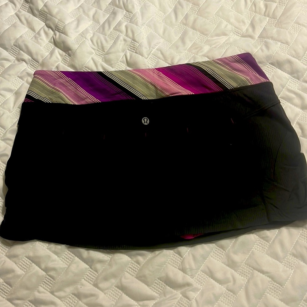 Lululemon wet dry running skirt